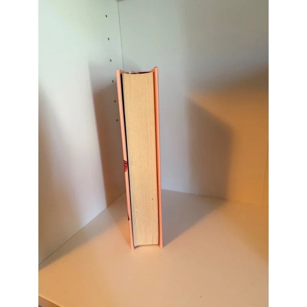 Fangirl Rainbow Rowell Exclusive Collector's‎ Edition Hardcover Book Pink Ribbon